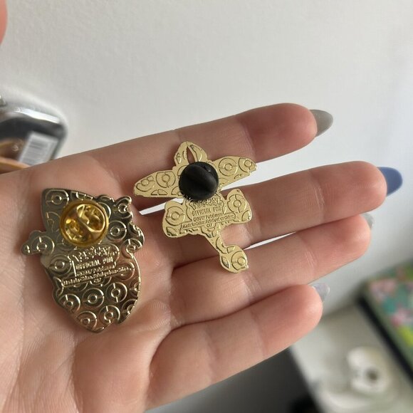 Official 2017 Tapu Lele Tapu Bull Pokemon Lapel Pin Collectible Rare Pins - Picture 5 of 6